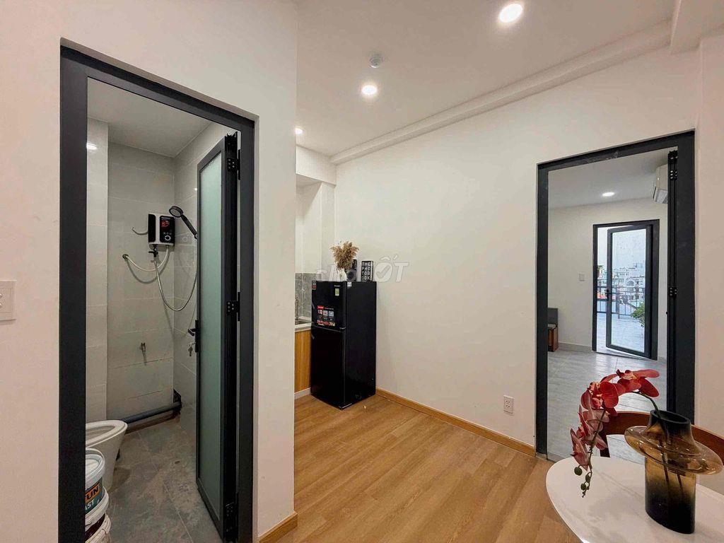 PENTHOUSE BAN CÔNG SIÊU RỘNG TRUNG TÂM QUẬN 7