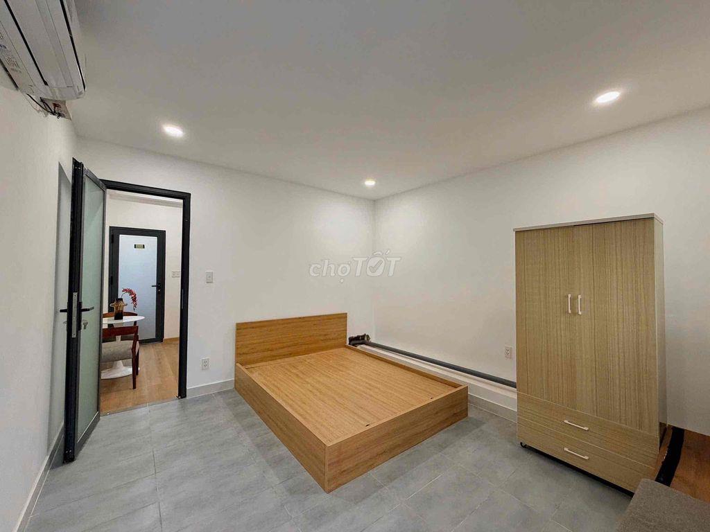 PENTHOUSE BAN CÔNG SIÊU RỘNG TRUNG TÂM QUẬN 7