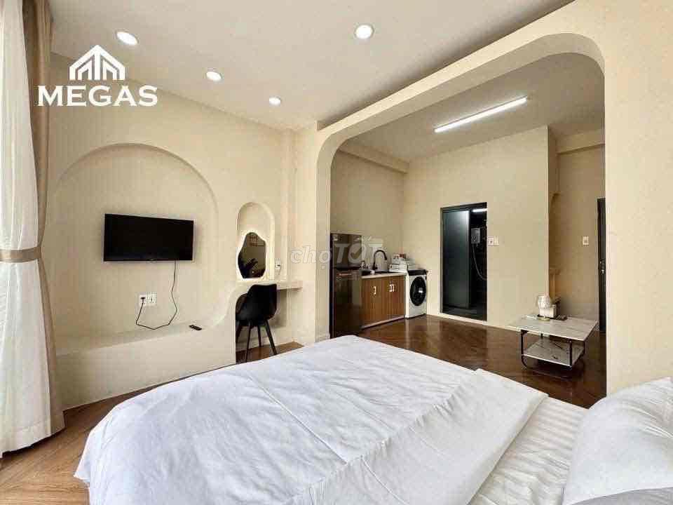 STUDIO BAN CÔNG SIÊU THOÁNG ĐÓN NẮNG-FULL NỘI THẤT TRUNG TÂM QUẬN 7