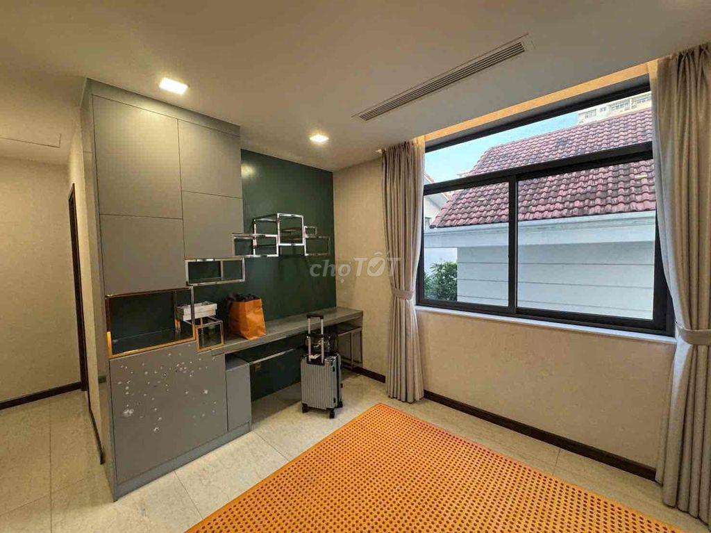 🏡 CHO THUÊ NHÀ MẶT TIỀN] Đường 10 Tây – Phú Mỹ Hưng ⭐️