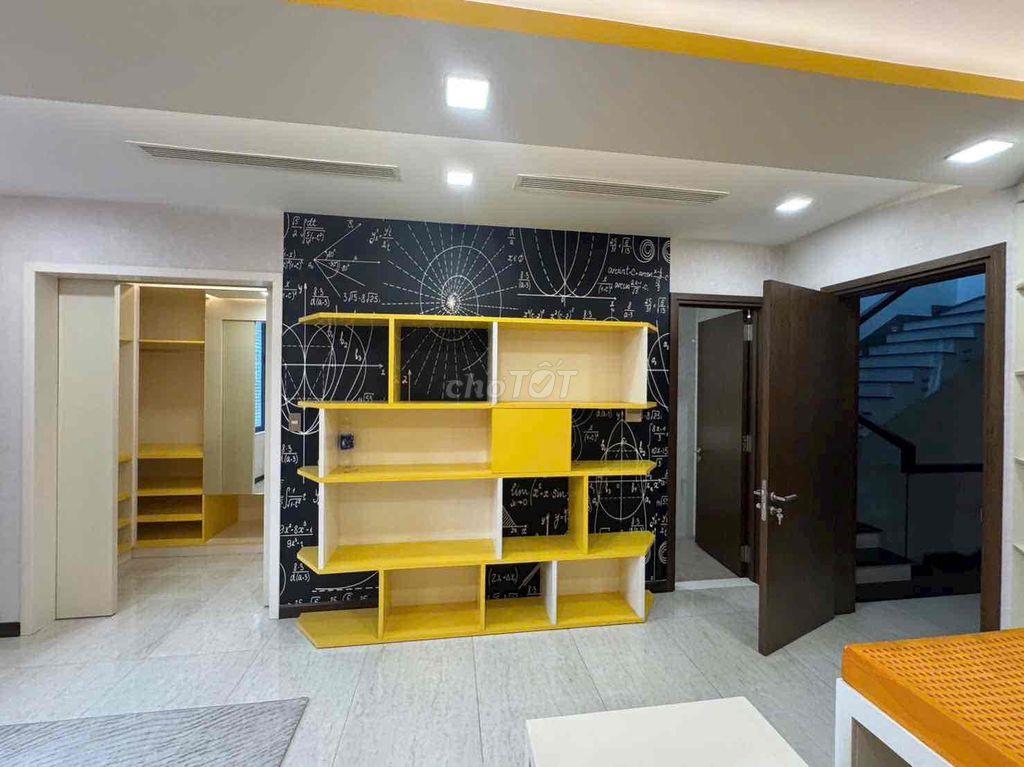 🏡 CHO THUÊ NHÀ MẶT TIỀN] Đường 10 Tây – Phú Mỹ Hưng ⭐️