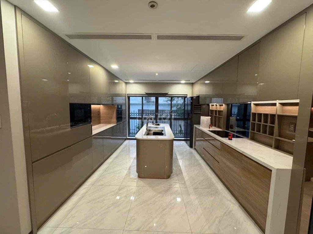 🏡 CHO THUÊ NHÀ MẶT TIỀN] Đường 10 Tây – Phú Mỹ Hưng ⭐️