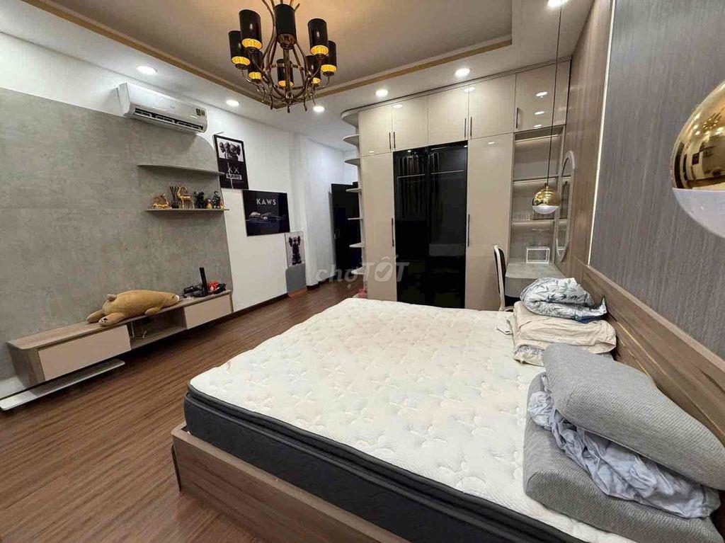 🔥 CHO THUÊ NHÀ MẶT TIỀN HUỲNH TẤN PHÁT, Q7 – KINH DOANH ĐẸP 🔥