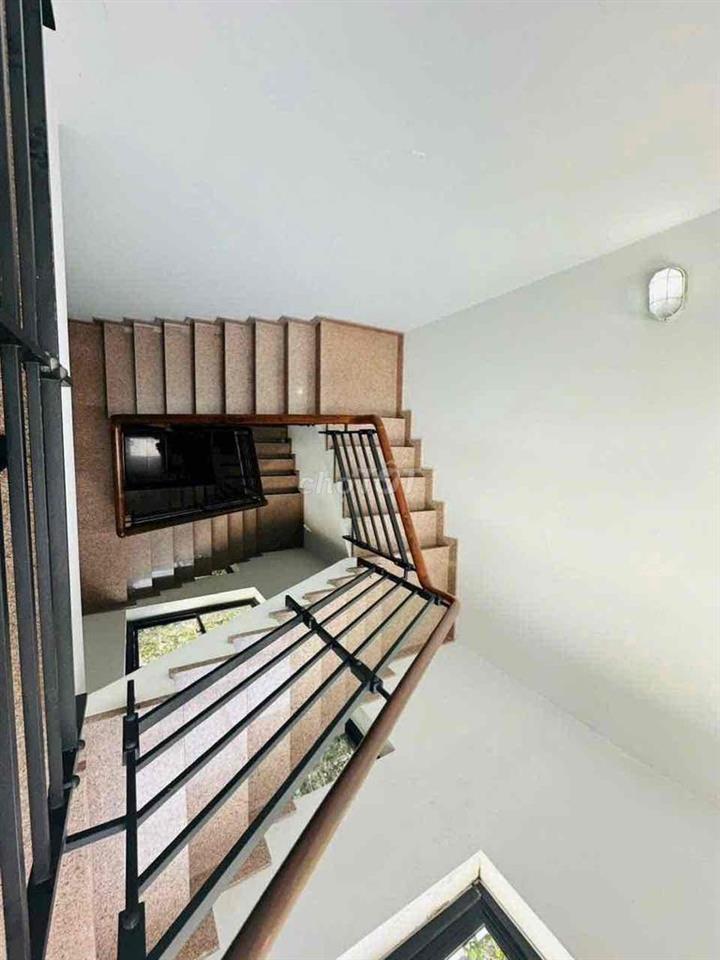 🏢 CHO THUÊ NHÀ TK KIỂU VĂN PHÒNG – 51 ĐƯỜNG SỐ 7, KDC PHÚ MỸ VPH, Q.7📍