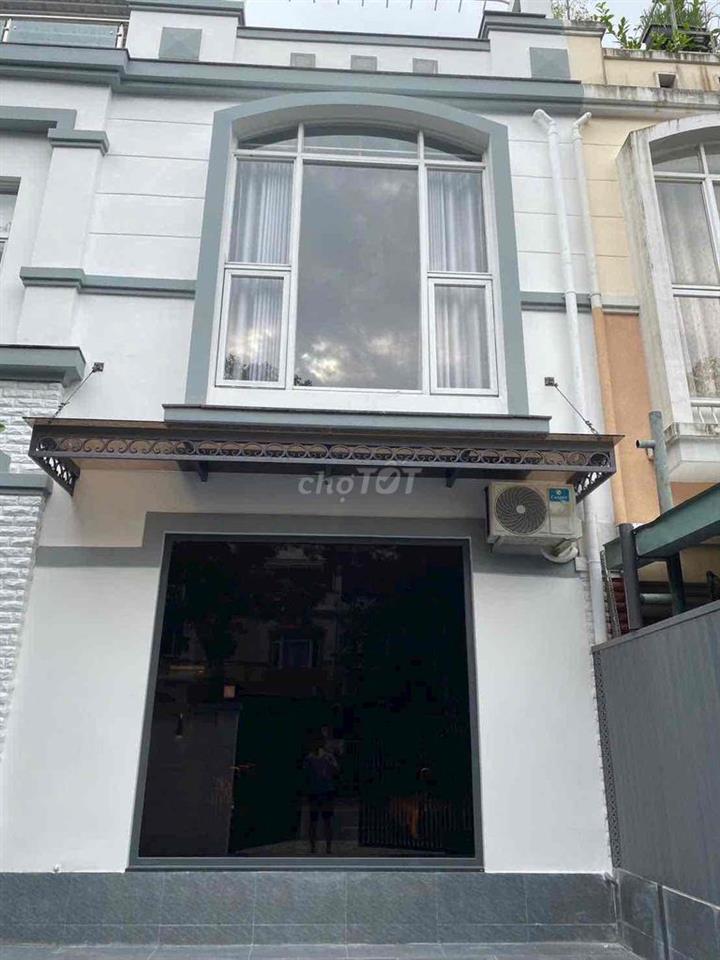 🏡 CHO THUÊ BIỆT THỰ PHÚ MỸ HƯNG – MỸ GIANG 1