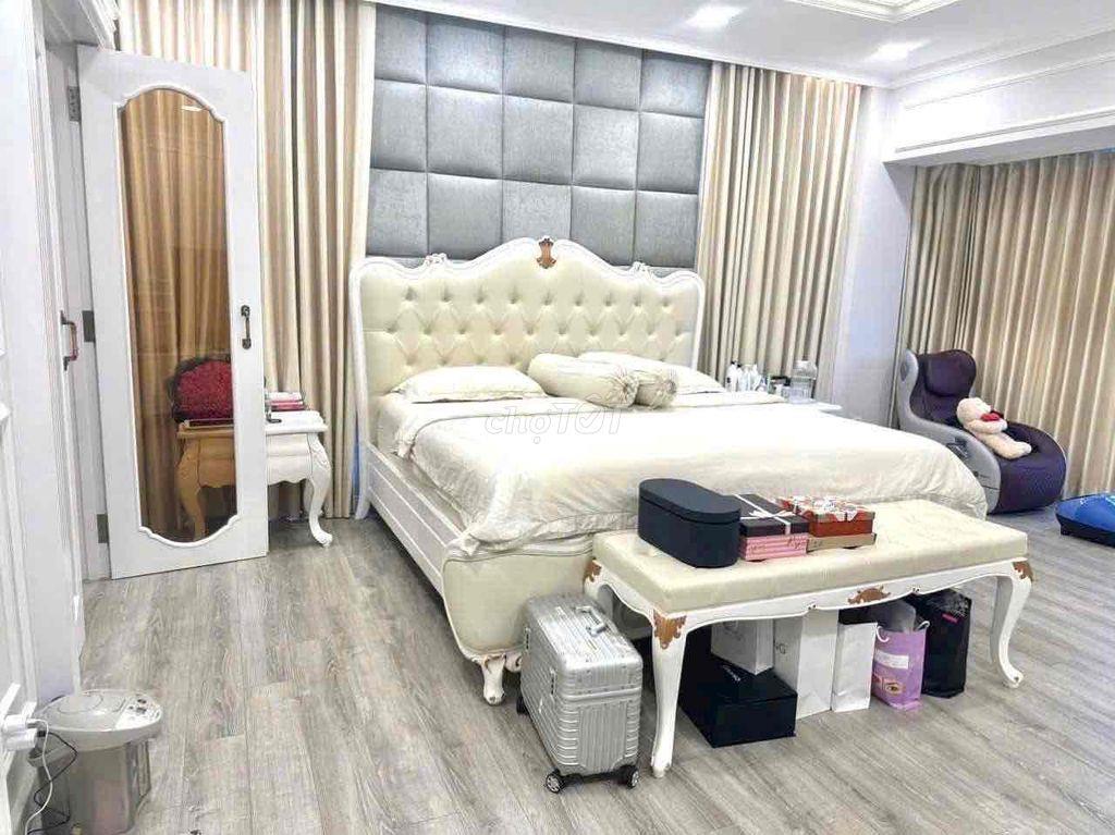 🏡 Ở LIỀN/ K KÉN KHÁCH/ CHO THUÊ VILLA PMVPH Q7-4PN HỒ BƠI- Giá 3000$.