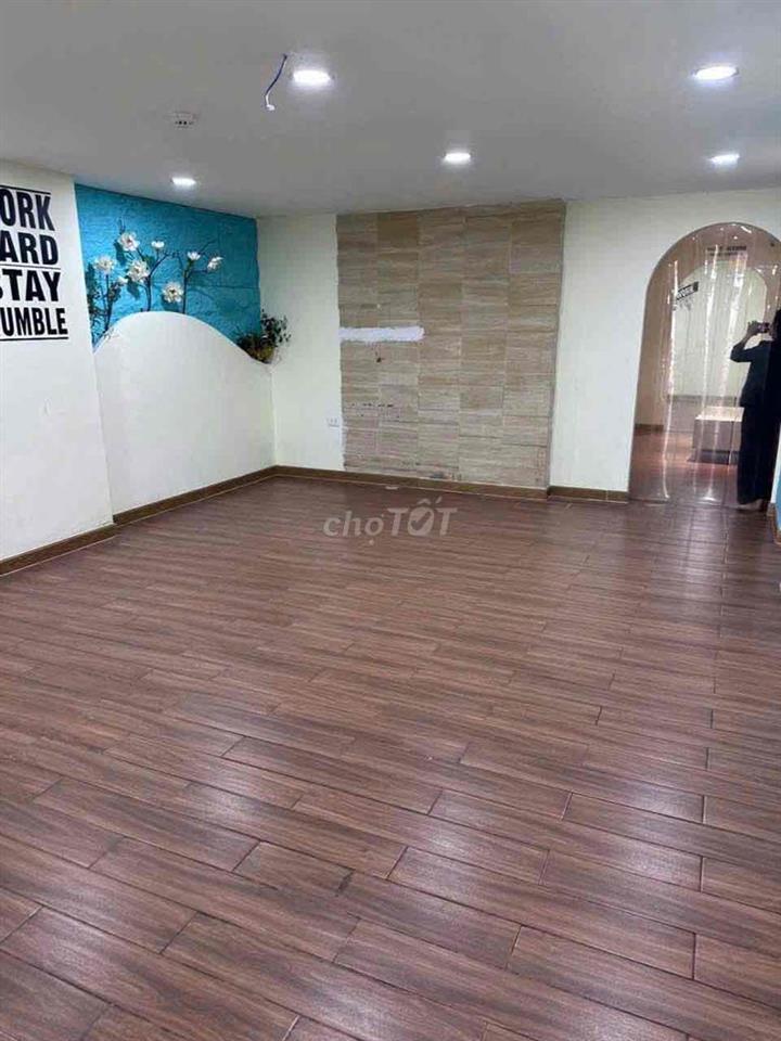 🏢 CHO THUÊ NHÀ MẶT TIỀN TRẦN TRỌNG CUNG – QUẬN 7
