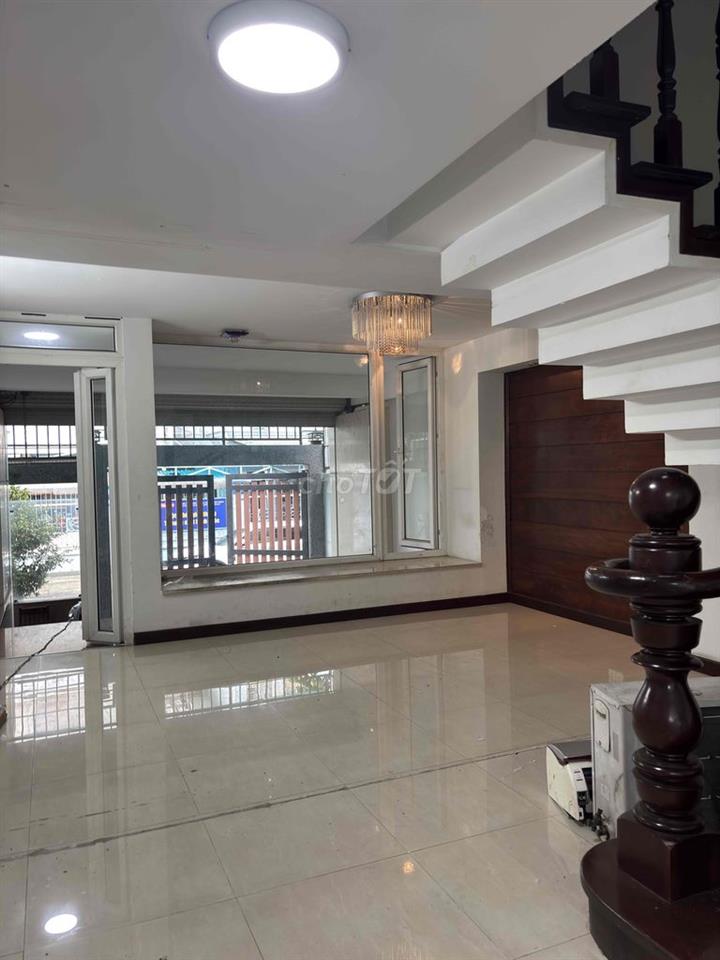 cho thuê mặt bằng 5*18 mặt tiền Him lam