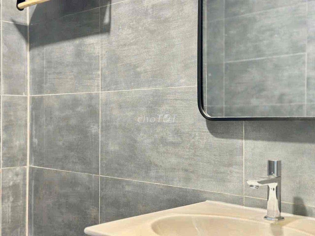 Căn hộ studio cho thuê gần Cầu Calmet, Bến Vân Đồn, Quận 1