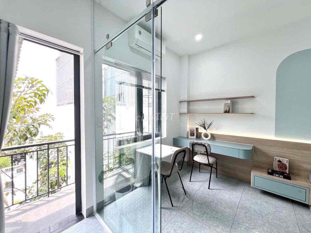 CHO THUÊ STUDIO Q7 FULL NT CỬA SỔ LỚN GẦN LOTTE TDTU UFM RMIT Q1,4,8