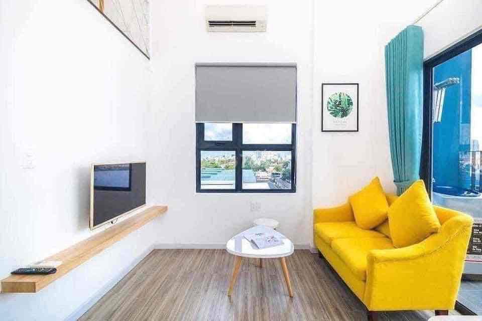 Duplex Ban Công Nhà Còn Mới - Nhà Rộng Thoáng Quận 7
