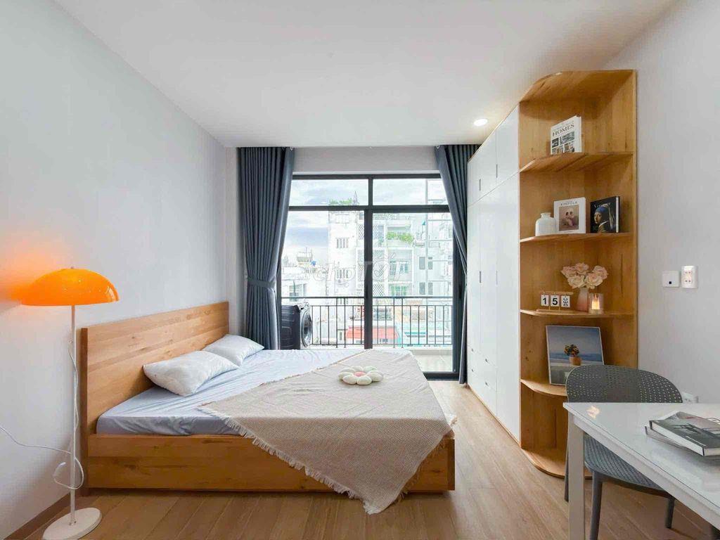 STUDIO BAN CÔNG GẦN ĐẠI HỌC TÔN ĐỨC THẮNG VÀ RMIT SÁT LOTTE MART
