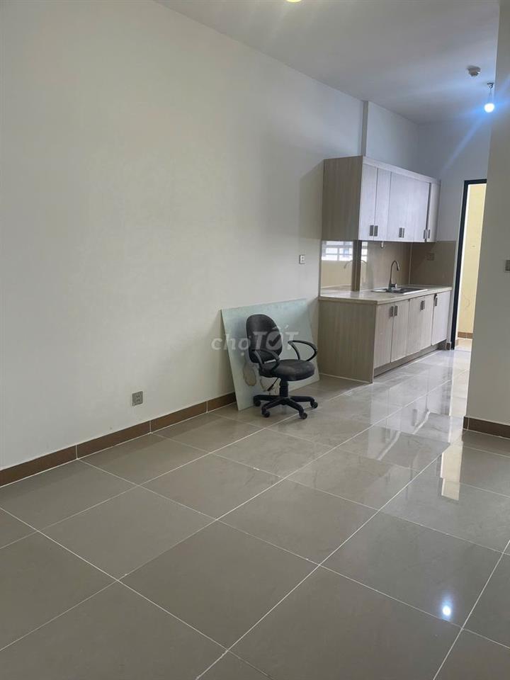 Cho thuê 90m2, 2pn, 2wc, nhà trống. Giá 7.5 triệu