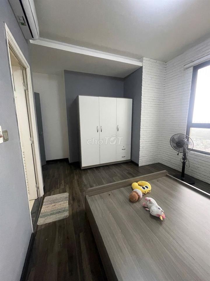 Cho thuê 160m2, 4pn, 3wc, FULL NỘI THẤT sạch sẽ.