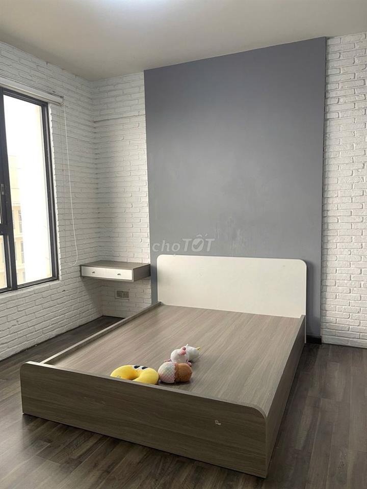 Cho thuê 160m2, 4pn, 3wc, FULL NỘI THẤT sạch sẽ.