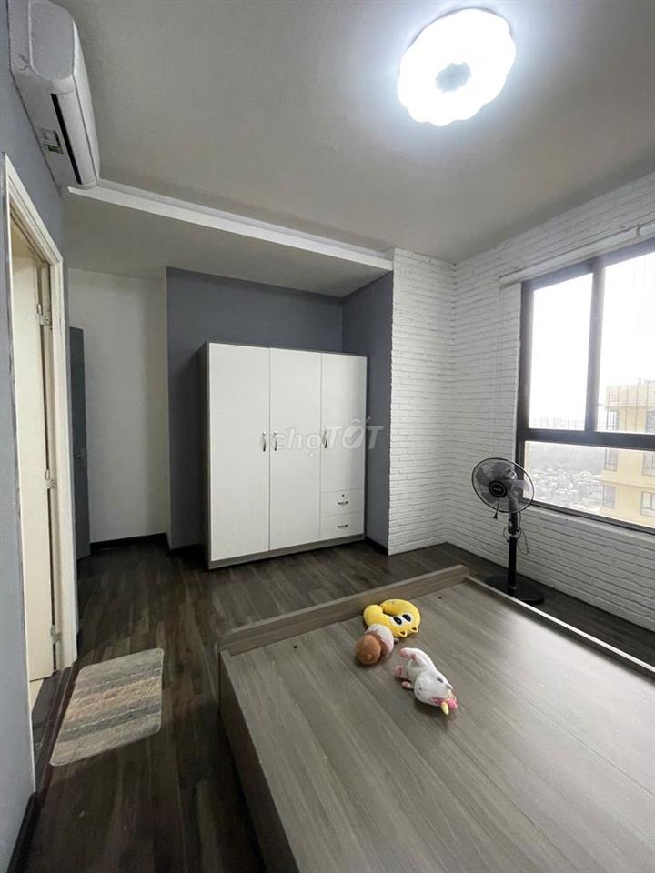 Cho thuê 160m2, 4pn, 3wc, FULL NỘI THẤT sạch sẽ.