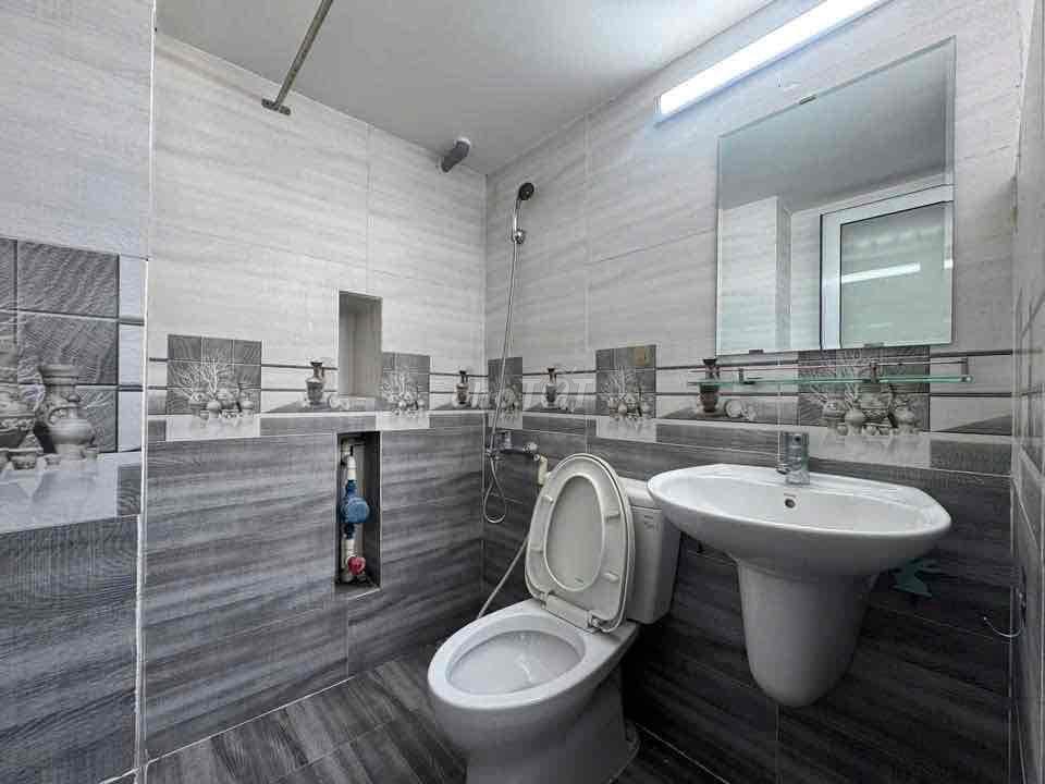 5trịu tròn🍠 giá rẻ mới xây Duplex Cửa sổ trời