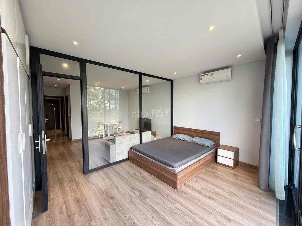 Cho thuê - Căn hộ tách bếp Ban công 40m2 Gần Cầu Kênh Tẻ Quận 7 Quận 4