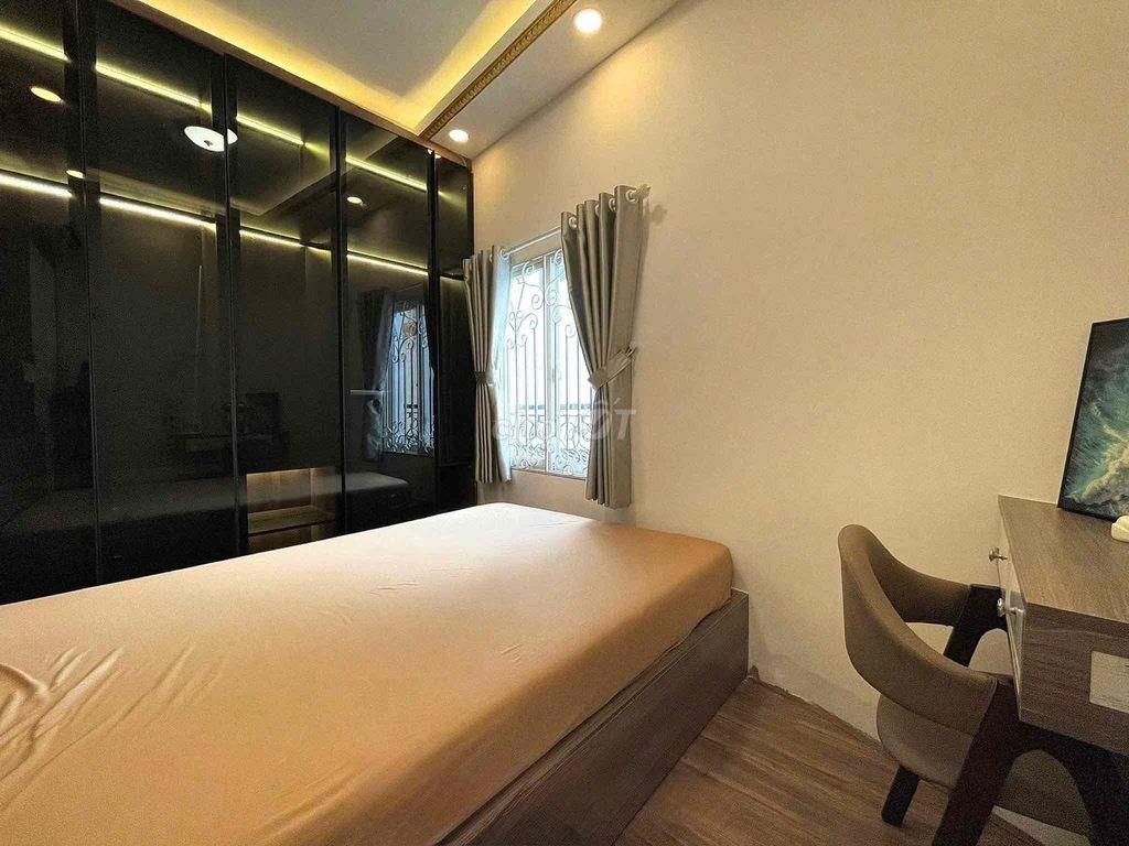 Căn Hộ 1Pn Gần Crescent Mall và Đại Học Tôn Đức Thắng - Tiện qua Q1 5p
