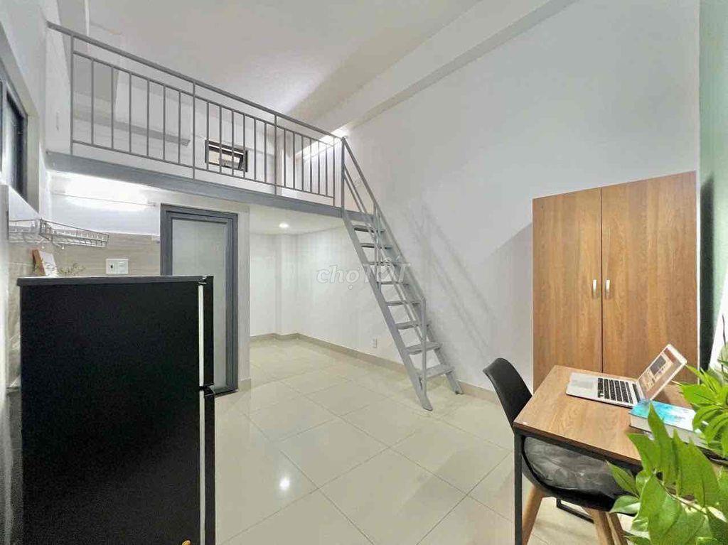 Duplex cửa sổ trời 35m2, sát bên UFM, TDTU, NTTU