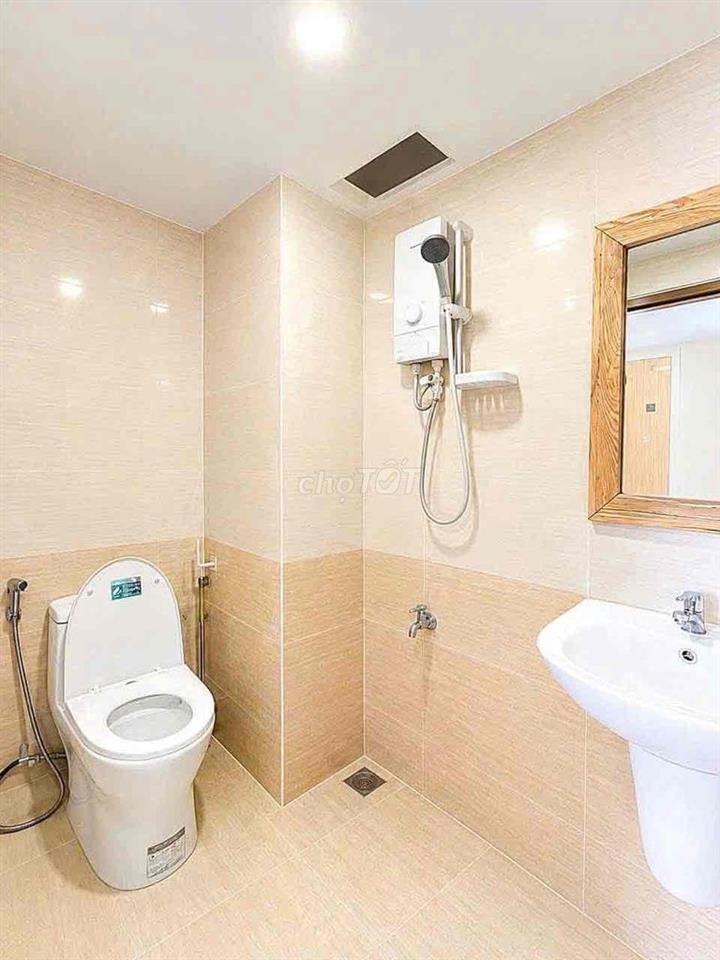 Duplex 2 giường, cửa sổ, sát bên UFM, TDTU, tiện đi quận 1, 4