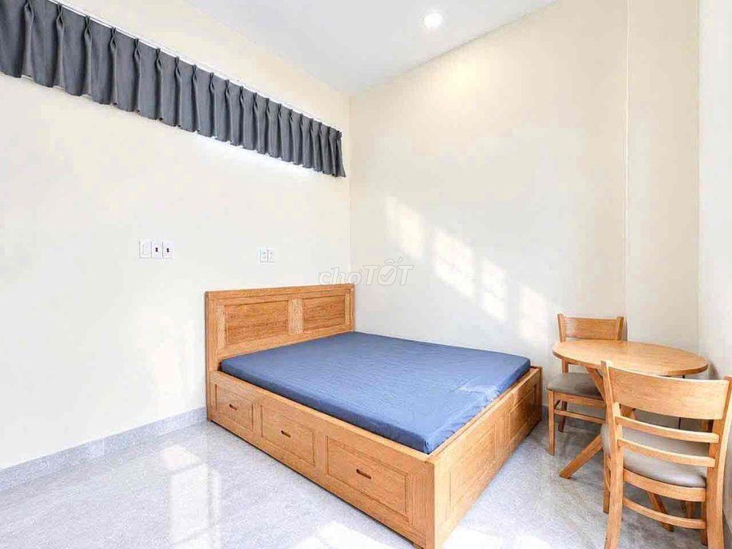 Duplex 2 giường, cửa sổ, sát bên UFM, TDTU, tiện đi quận 1, 4