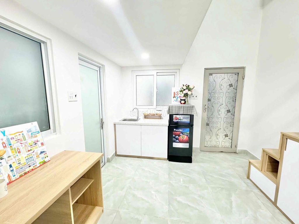 Căn Hộ Dịch Vụ Duplex Full nội thất. Mặt tiền đường số 49 Tân Quy