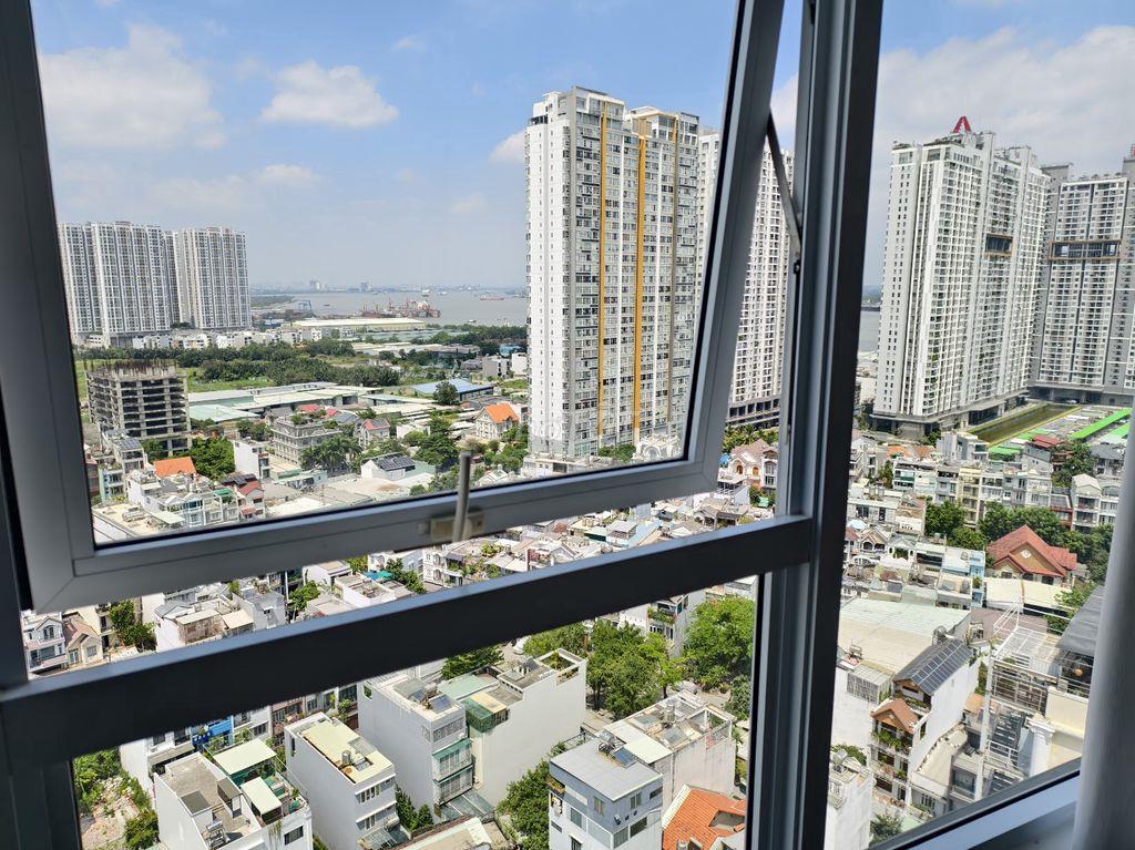 Cho thuê 2PN trong căn hộ 3PN 150m2
