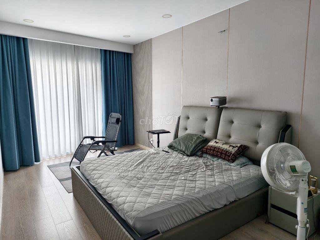 Cho thuê 2PN trong căn hộ 3PN 150m2