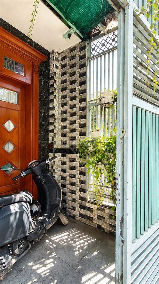 Nhà đẹp Phú Thuận Q7, 4x12m, hẻm ô tô thông, ở và KD tốt