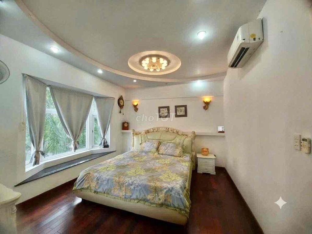 231 triệu/m2 Giảm còn 212 triệu/m2 Biệt Thự Phú Mỹ Hưng Quận 7 - Gần c
