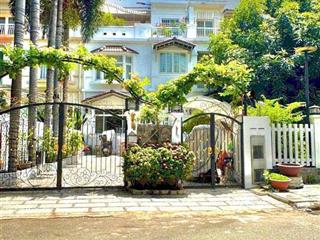 231 triệu/m2 Giảm còn 212 triệu/m2 Biệt Thự Phú Mỹ Hưng Quận 7 - Gần c
