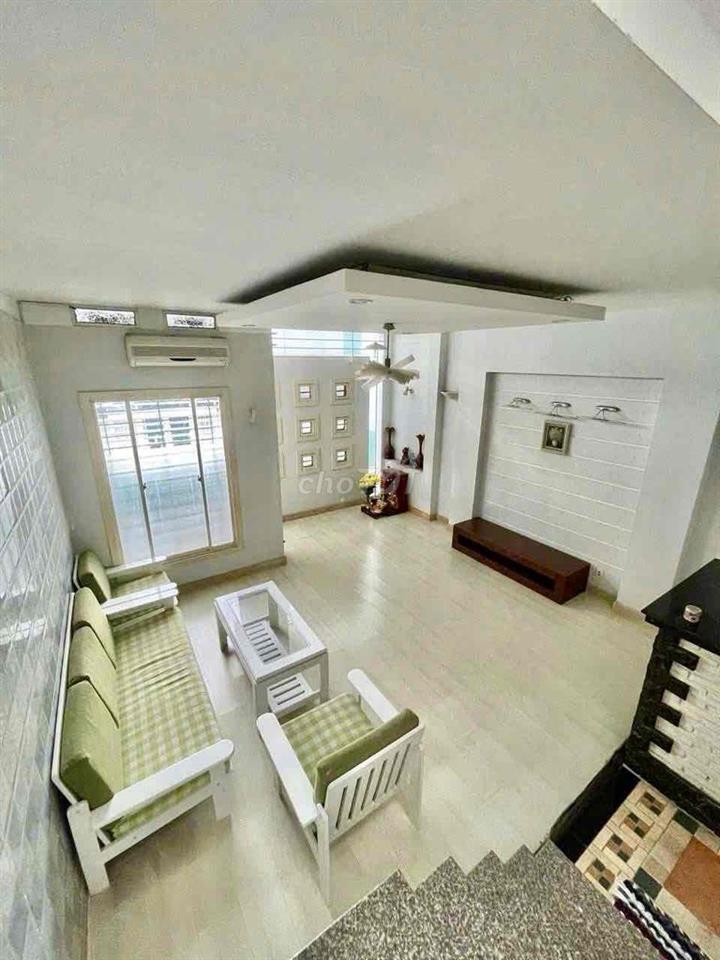 10.5 Tỷ Nhà Mặt Tiền Phường Phú Thuận, Quận 7 - Ngang 5 x 17m, khu dân