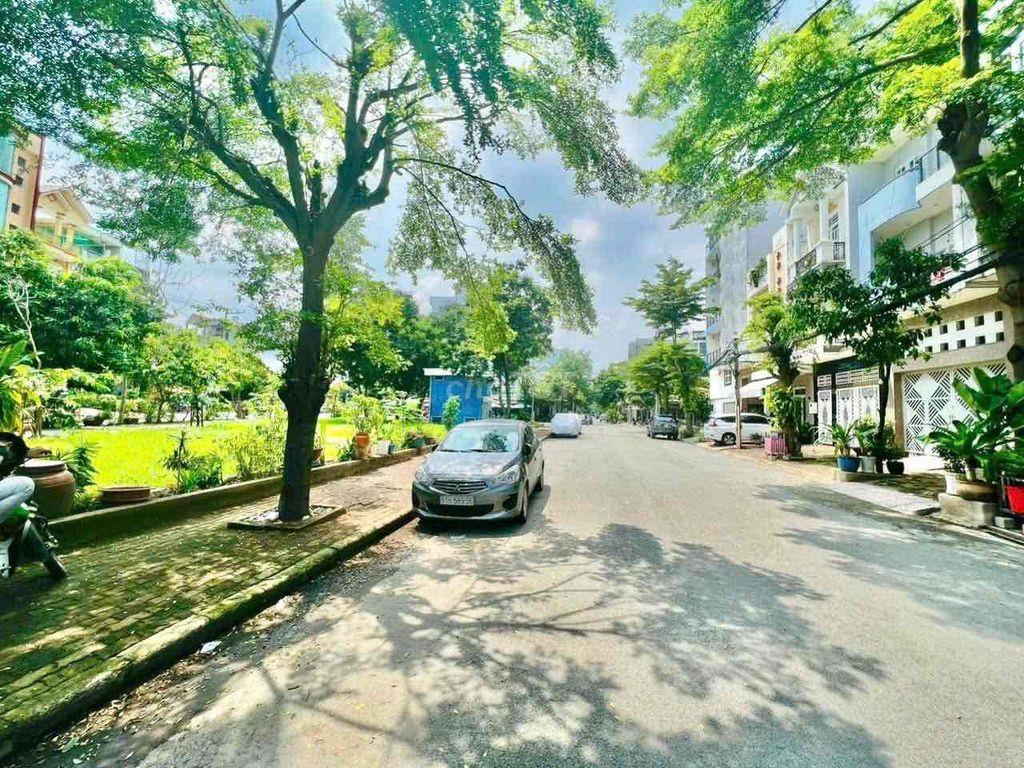 18.5 Tỷ Góc 2 Mặt Tiền View Công Viên Khu Nam Long, P. Phú Thuận, Quận