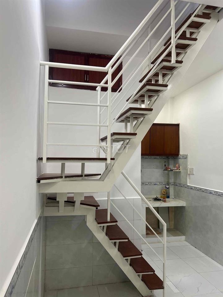 nhà chínhchủ sổ hồng riêng ( miễng tiếp quảng cáo)