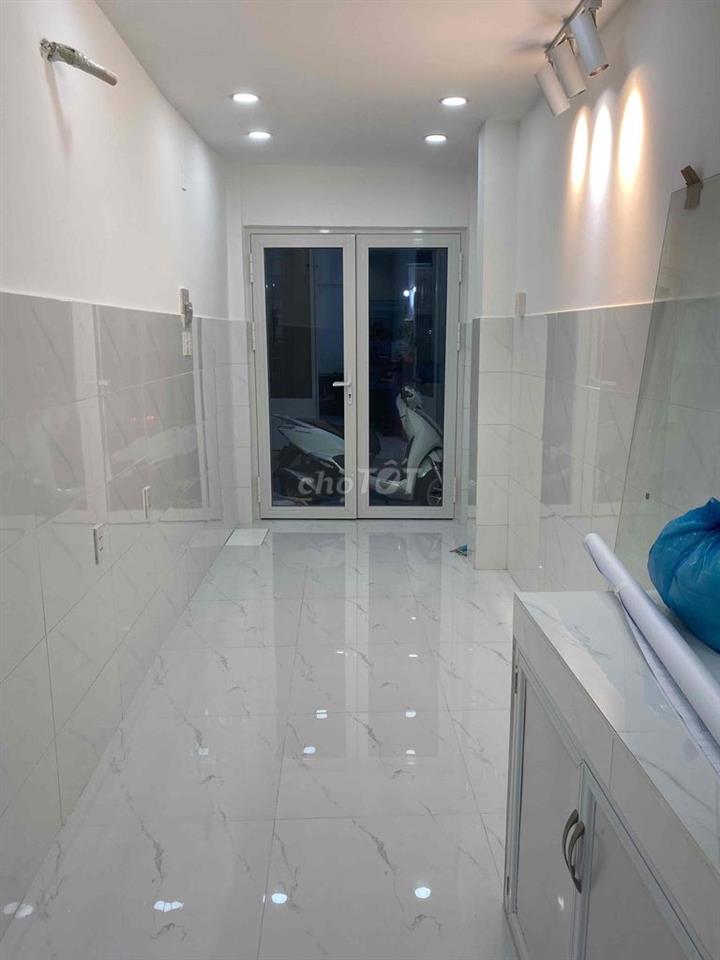 NHÀ SHR HẺM XE HƠI CẶP HÔNG BỆNH VIỆN TÂN HƯNG