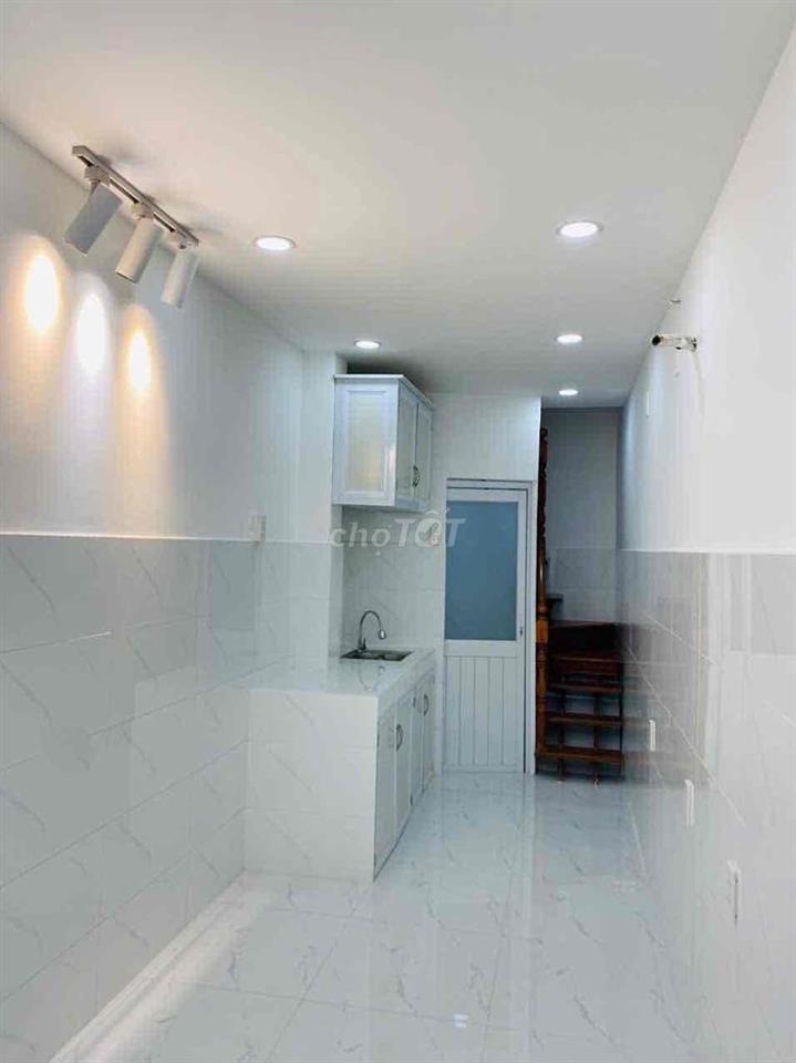 NHÀ NHỎ SHR- HẺM XE HƠI