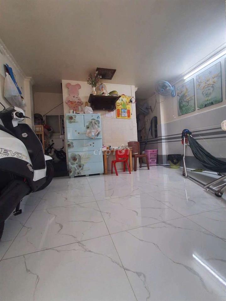 đang cần bán gấp nhà đường 29 phường Tân Kiểng quận 7