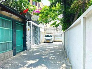 Vị trí đẹp, hẻm 1sec, cách đường lớn 20m ngay nhà thờ Thuận Phát