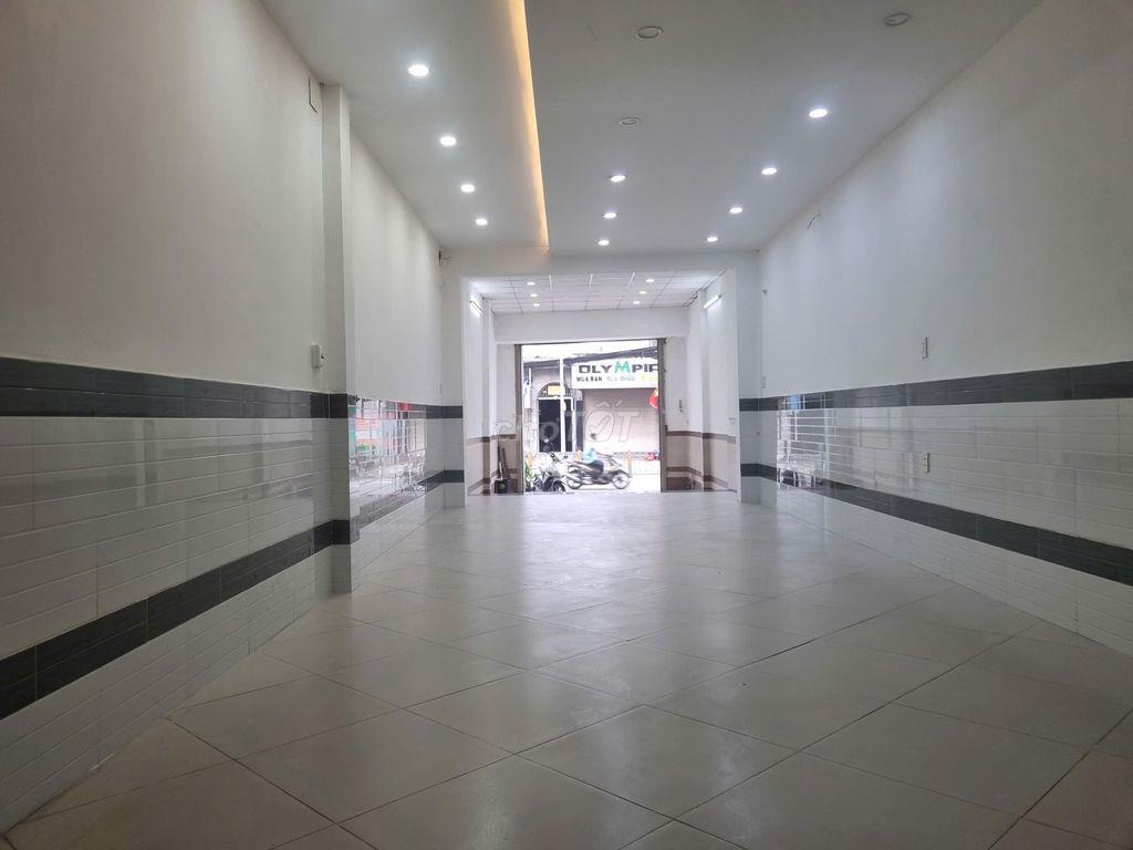 Mặt tiền kinh doanh Nguyễn thị thập 4x20 1lau 3pn 2wc trệt trống suốt