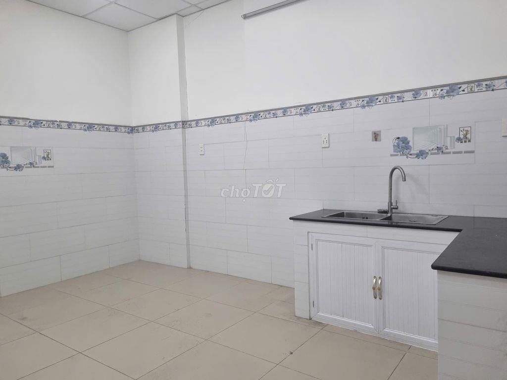 Mặt tiền kinh doanh Nguyễn thị thập 4x20 1lau 3pn 2wc trệt trống suốt
