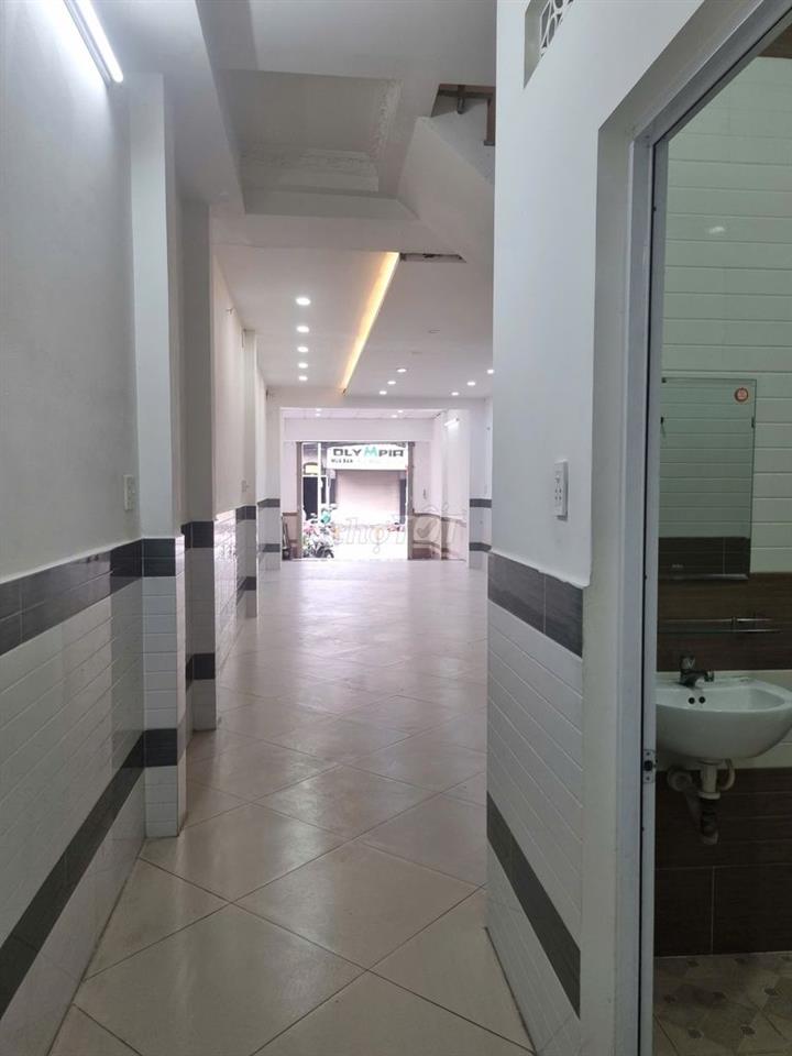 Mặt tiền kinh doanh Nguyễn thị thập 4x20 1lau 3pn 2wc trệt trống suốt