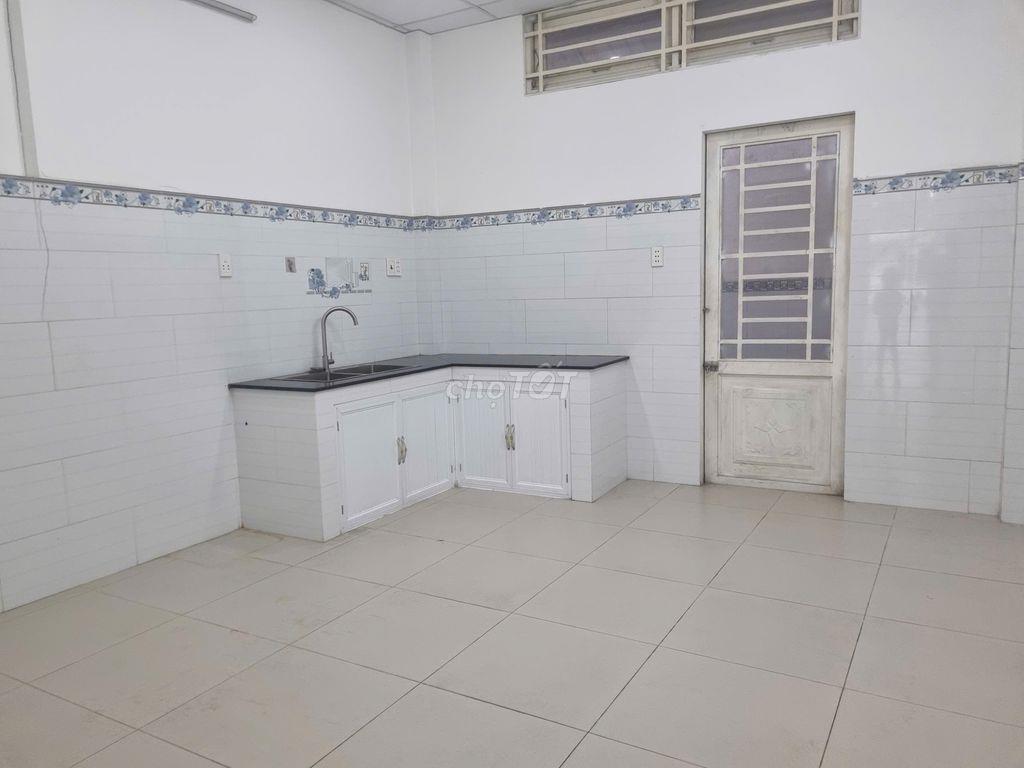 Mặt tiền kinh doanh Nguyễn thị thập 4x20 1lau 3pn 2wc trệt trống suốt