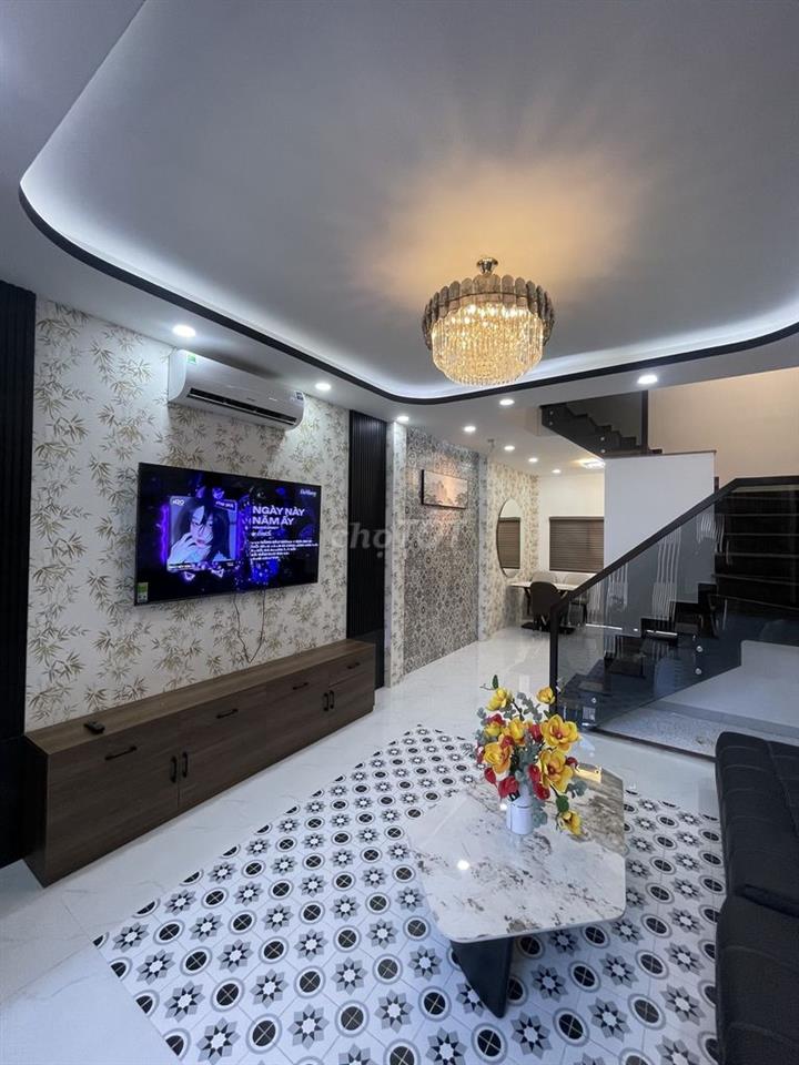 Nhà mới đẹp full nội thất cao cấp Huỳnh Tấn Phát, Q7