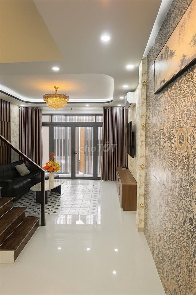 Nhà mới đẹp full nội thất cao cấp Huỳnh Tấn Phát, Q7