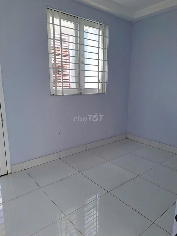 Nhà 4x10 4 Tầng 5pn 3wc nội thất cơ bản ngay chợ Tân Mỹ Q7