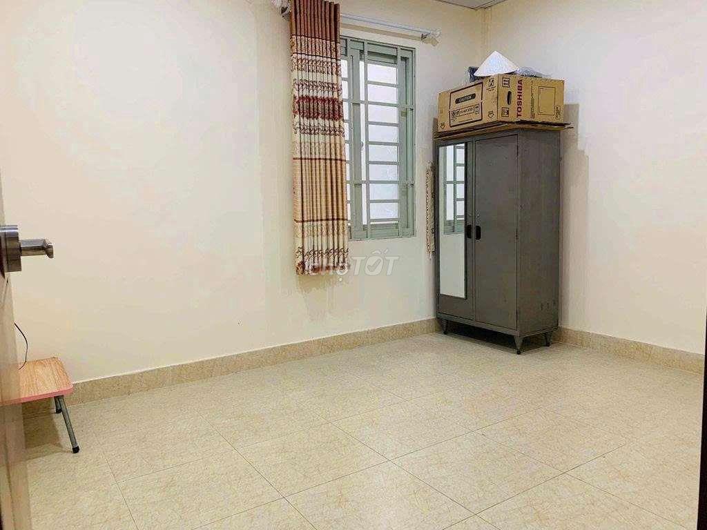 Nhà cấp 4 DT 5X20m HXH ĐS LÂM VĂN BỀN, Tân Thuận Tây, Q7