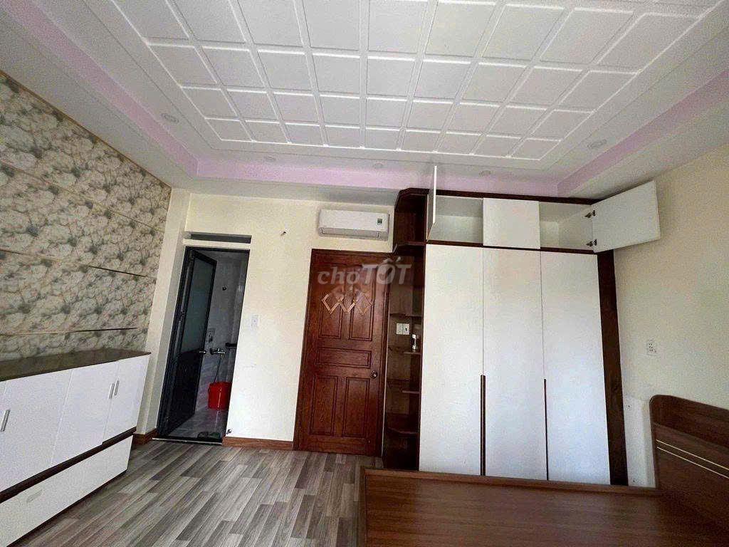 Nhà 4 Tầng 4pn 5wc nội thất cao cấp vào ở ngay