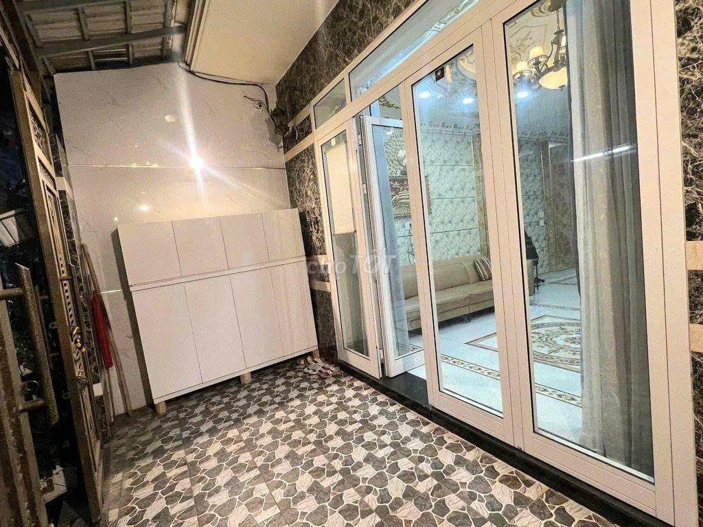 Nhà 4 Tầng 4pn 5wc nội thất cao cấp vào ở ngay