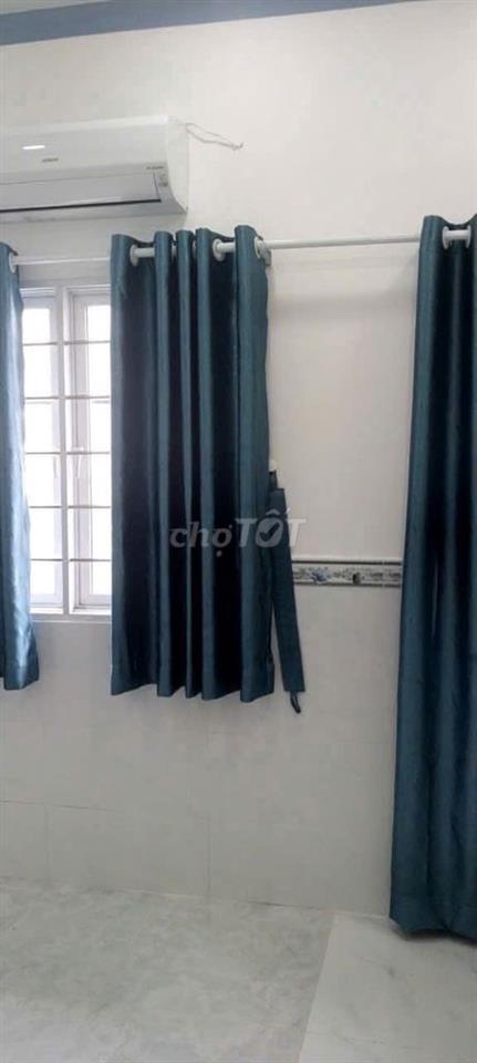 Nhà hẻm Trần Xuân Soạn 2pn 2wc 2 máy lạnh nhà mới chưa qua sử dụng